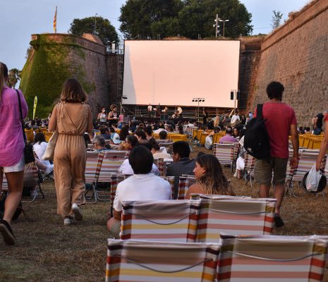 ‘’CINEMA A LA FRESCA’’: NOCHES DE PELÍCULA BAJO LAS ESTRELLAS
