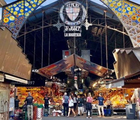 MERCADOS MUNICIPALES: TRADICIÓN, SABOR Y VIDA LOCAL